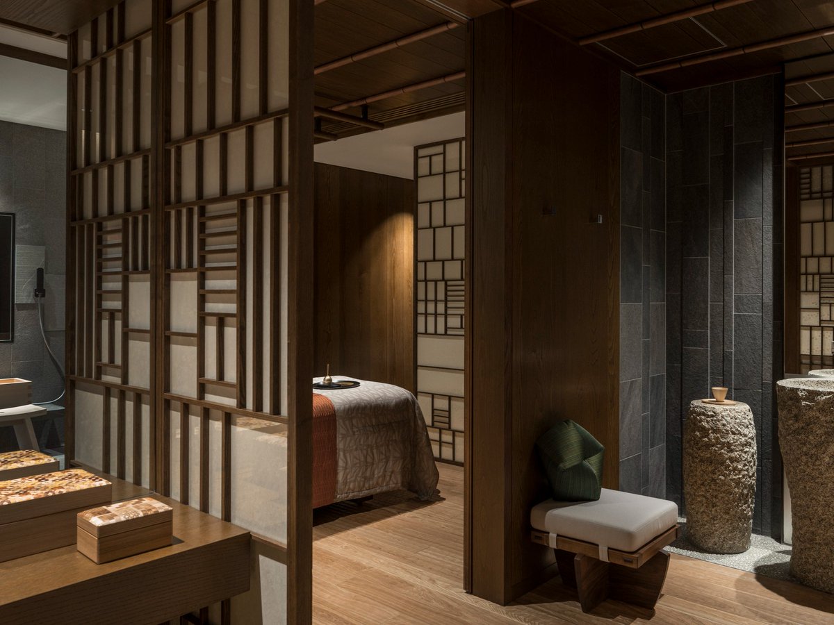 FSKyoto's tweet image. ランチ、ディナー、またはアフタヌーンティーのいずれかに、THE SPAでのボディトリートメント75分がセットになった選べるお食事付日帰りスパプラン。

サウナやリラクゼーションラウンジなどホテルスパならではの充実の施設で心身ともに癒される1 日を。 bit.ly/47aXCxb