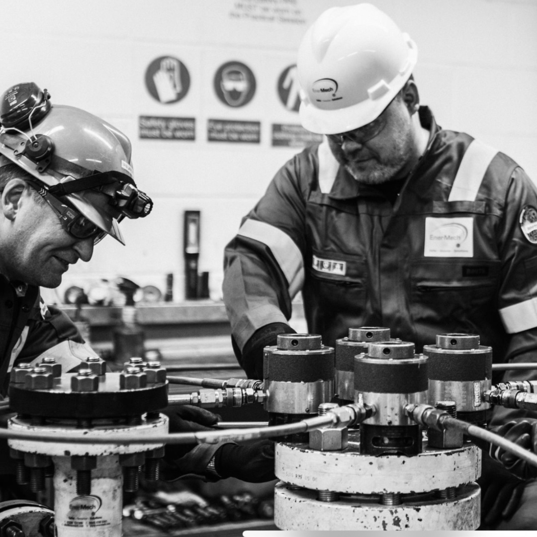 MBP | B&amp;W

Another behind the scenes shot when we were working offshore🌊

mbpltd.com

#productioncompany #photography #videography #drone #offshore #oilandgas #industrial #median