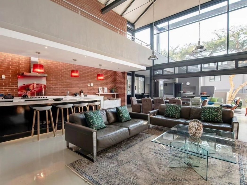 LwpProperties's tweet photo. WATERFALL WONDER 
🏠🤩❤️

https://t.co/ZaCHrQtMjX

#dreamhouses #picoftheday #modernhomes #millionairehomes #beautifulhouse #housedesign #realestatephotography #luxuryrealestate #moderndesign #beautifulhome #architecture #realestatesouthafrica #luxurylifestyle #beyondthesale #lwp https://t.co/ZpeMXaSMaV