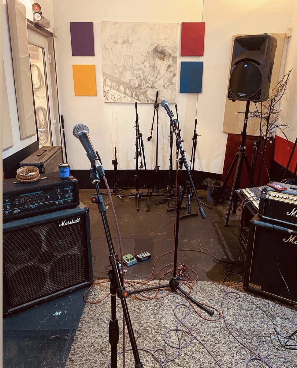 BonaFideStudio's tweet photo. Our #musicstudio and it’s #practiserooms are the perfect place to #escape, #express and #create.
Book with us now and allow your ideas to run wild.
02088839641
#songpractice #songwriting #songmaking #audiopreproduction #preproduction #songproduction #musicrehearsalspace https://t.co/fYzkkwaa0R