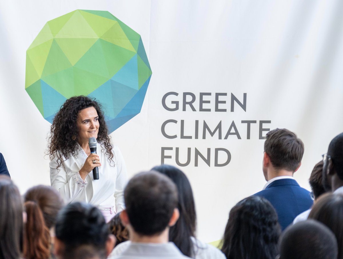 👌🏾

"We must act with the urgency the climate crisis demands. I commit  to doing everything I can, and working with all stakeholders, to ensure  GCF delivers unprecedented impact with speed, scale, and a focus on  social inclusion." -<a href="/MafaldaDuarte/">Mafalda Duarte</a>, ED <a href="/theGCF/">Green Climate Fund</a>