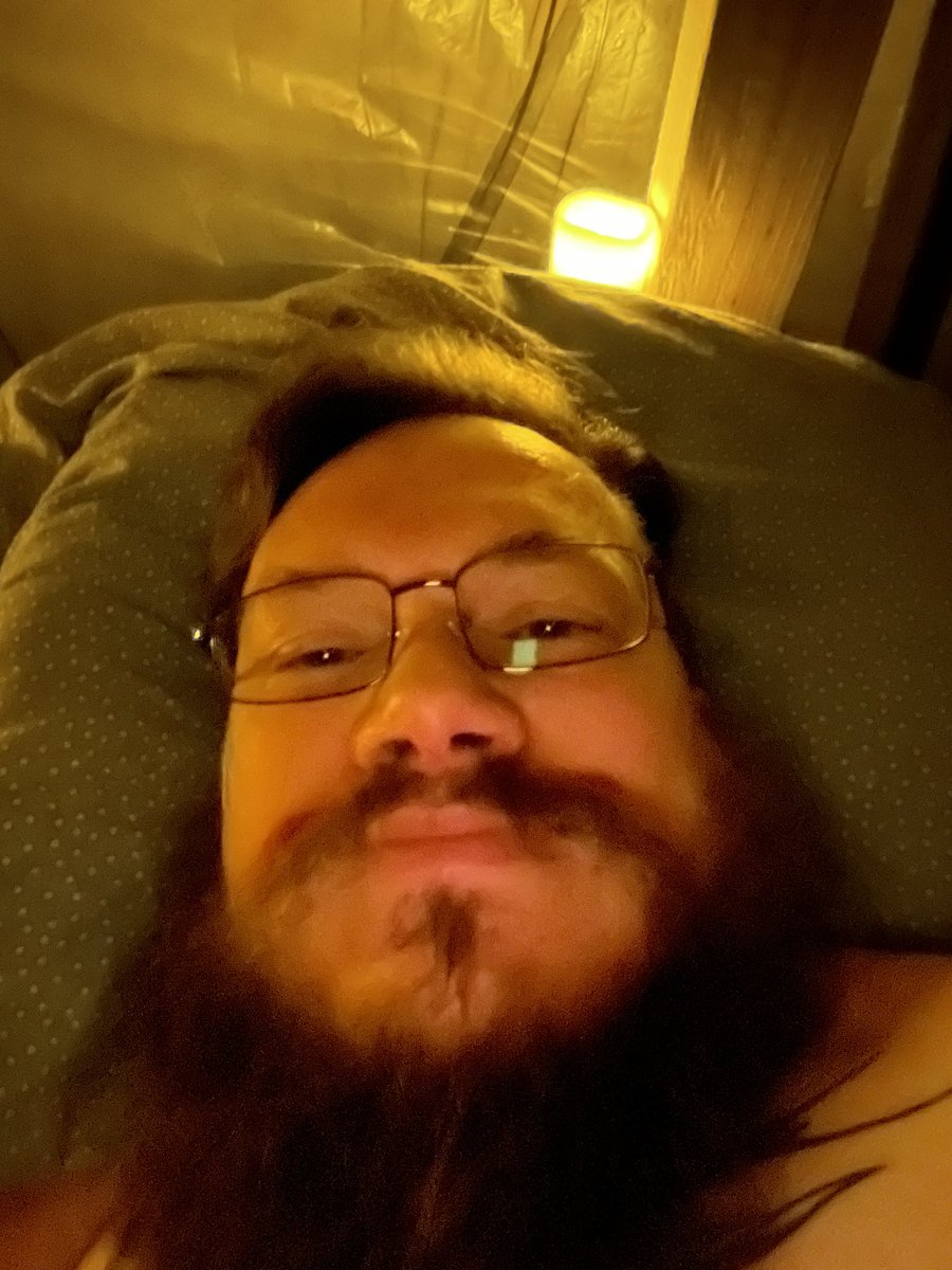 Petr_Ulfr's tweet photo. Just got back to camp from the 1am to 4am Watch shift I volunteered for. Sleepy time. π #pennsic #pennsic50 #pennsicwar https://t.co/NqBaAPNxTs