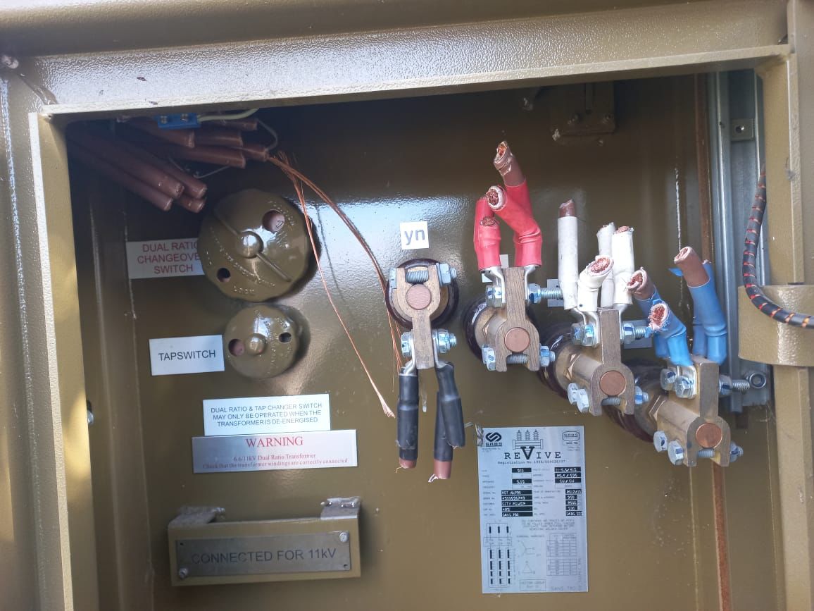 CityPowerJhb's tweet photo. #OutageUpdate #MidrandSDC
#CarlswaldCloseComplex and #BonneVieComplex: The outage is caused by a vandalised mini-substation. We are currently sourcing materials needed for repairs to commence.
Customers will be updated as and when new information becomes available.
We apologise for the inconvenience caused.
^KM