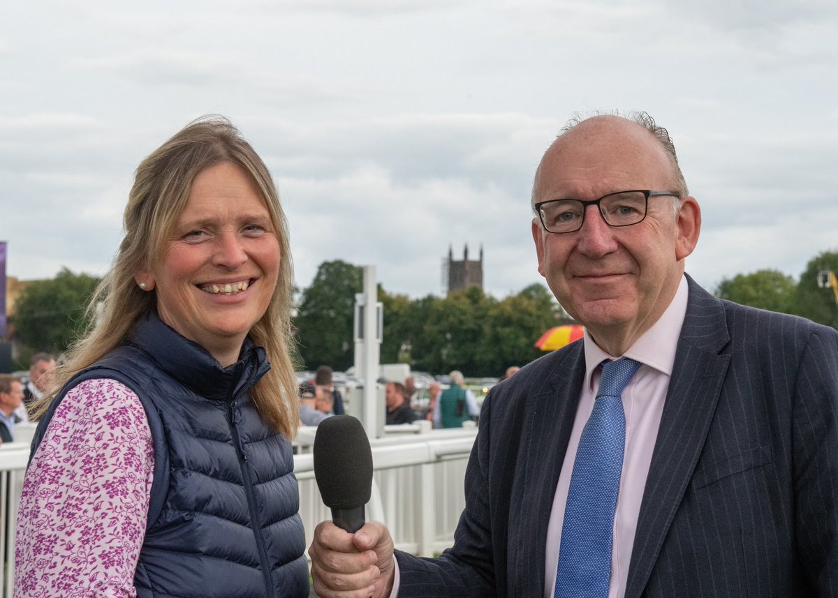 CorneliusRacing's tweet photo. #Worcester: good fun at the first of 3 Aug evening fixtures @WorcesterRaces with @ELavelleracing & @jamiesnowden amongst winners; also lovely to see the #Edwardstone silks in the w/enclosure after Forget The Way (8-10)
All the results: https://t.co/svaOXVC9Bg
Pics: @nigekirby https://t.co/uAp2jBboN5