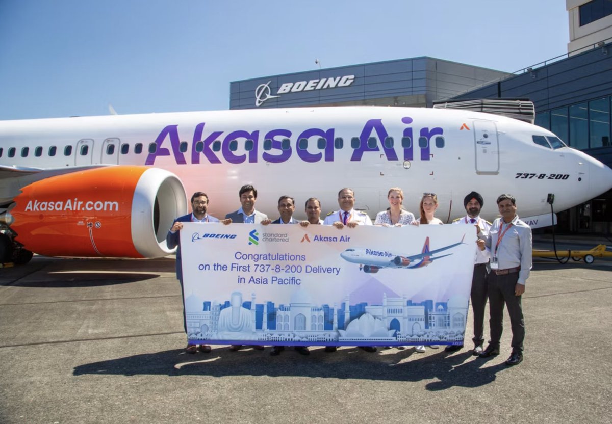 Gate7aviation's tweet photo. La compagnie indienne, Akasa Air a reçu son 20e avion à Bangalore. Cet ajout fait également d' #AkasaAir la première compagnie aérienne en Asie à recevoir le Boeing 737-8-200. #20AndCounting #ItsYourSky @AkasaAir #Boeing https://t.co/2ADsjTdY3h