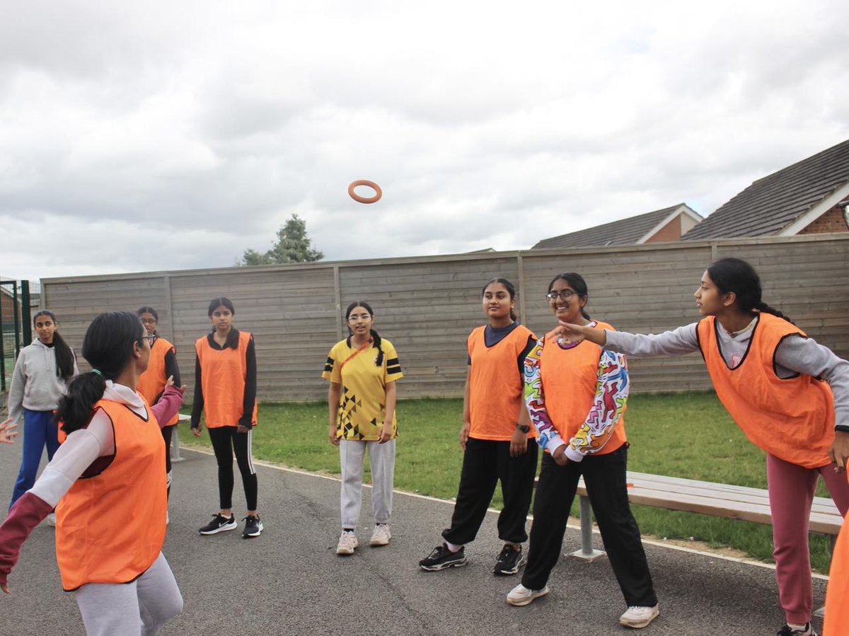 HSS_UK's tweet photo. As well as the learning aspect, there is a lot of fun, laughter through khel (games), & interactive activities which bond us together.
Daily, all are provided with delicious food that one always look forward to
#SSV2023 #HSSUK #iamsangh #khel https://t.co/psfH2MQkv3