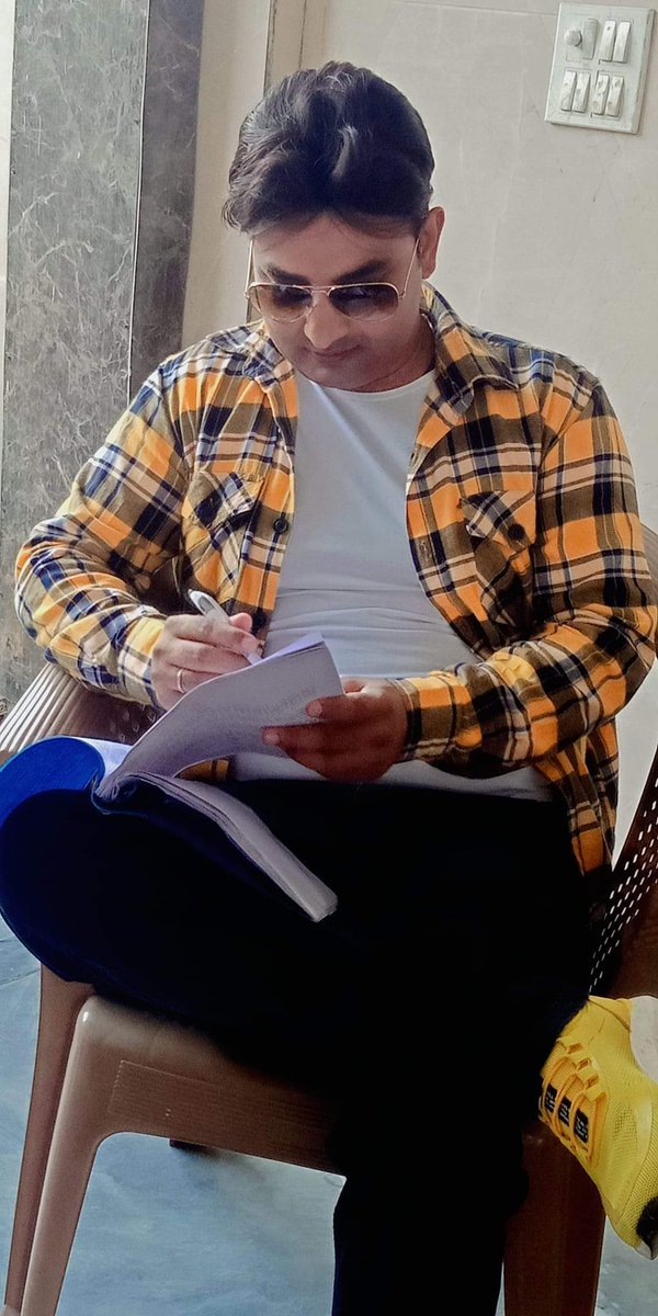 फिल्म एक्टर एंड डायरेक्टर गुर्जर समाज का नाम रोशन कर समाज के युवाओ को जागरूक करने वाले भाई अरुण नागर जी को जन्मदिन की बहुत बहुत शुभकामनाएं!! <a href="/NagarAarun/">Nagara ARUNKUMAR</a>