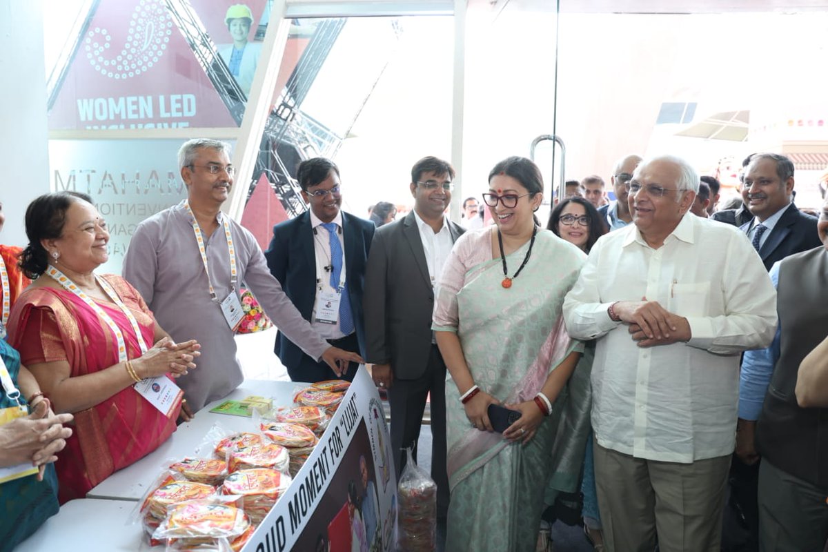 Bhupendrapbjp's tweet image. ગાંધીનગરના મહાત્મા મંદિર ખાતે G20 અંતર્ગત મહિલા સશક્તિકરણ અંગે મંત્રીશ્રીઓની કોન્ફરન્સ યોજાઈ રહી છે, જેના ઉપલક્ષ્યમાં રાષ્ટ્રવિકાસમાં મહિલાઓના યોગદાનની થીમ સાથે આયોજિત પ્રદર્શનનો માનનીય કેન્દ્રીય મંત્રી શ્રીમતી સ્મૃતિ ઈરાની સાથે શુભારંભ કરાવ્યો.