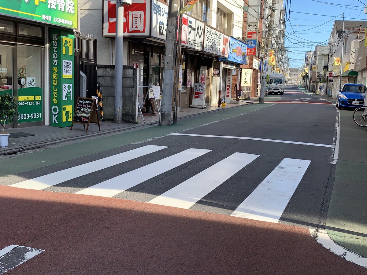 yyoshiy's tweet photo. ご要望をいただいていた通学路でもある消えかけていた横断歩道の塗り直しが完了‼️3箇所確認‼️😊😊 https://t.co/LnG79oILJH