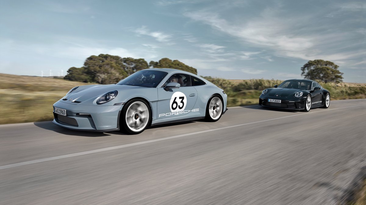 PorscheAus's tweet photo. Porsche is celebrating the 60th anniversary of the 911 with a special edition built for maximum driving enjoyment. The Porsche 911 S/T offers lightweight design and a purist driving experience. 

Read more: https://t.co/EimoYzPHJp https://t.co/a6H9MzRyAk