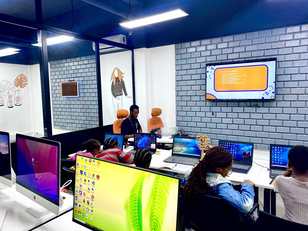 Yunweneric's tweet image. 𝗘𝘅𝗰𝗶𝘁𝗶𝗻𝗴 𝗻𝗲𝘄𝘀
You can still enroll your child in the Super Codeur program to learn programming.
𝗥𝗲𝗴𝗶𝘀𝘁𝗿𝗮𝘁𝗶𝗼𝗻 𝗟𝗶𝗻𝗸
bit.ly/SuperCodeurs23
#SuperCodeur #ProgrammingForKids