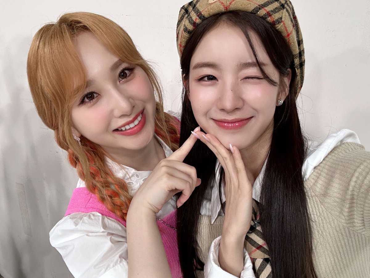 WOOAH 우아 tweet media
