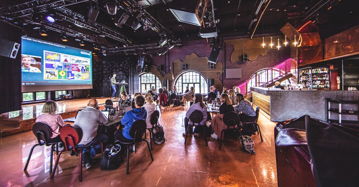 Tervetuloa TJANSSI-hankeen päätöstilaisuuteen!✨ Luvassa herkullisia puheenvuoroja ja hankkeen ehdotuksia osaavammalle ja tiiviimmälle alueelliselle ennakointiyhteistyölle. Lue lisää tapahtumasivulta ja ilmoittaudu mukaan: 👉 businesstampere.com/fi/?event=pirk… #BusinessTampere