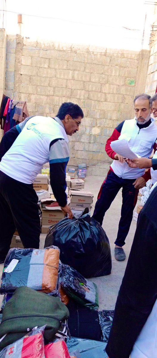 WelfareaidI's tweet photo. - Total beneficiaries:  1900 families:
Lattakia 700 Families
Aleppo 600 Families
Hama 200 Families
Refugees 400 Families https://t.co/iDToDUCQpi