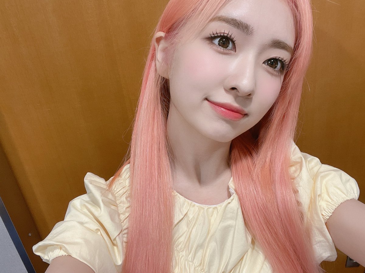 MiU0109_Mafi's tweet photo. 230802 엠넷플러스 미유

#라임라잇 #LIMELIGHT #미유 #MiU #みゆ #伊藤美優 https://t.co/fLIp9D1y8K