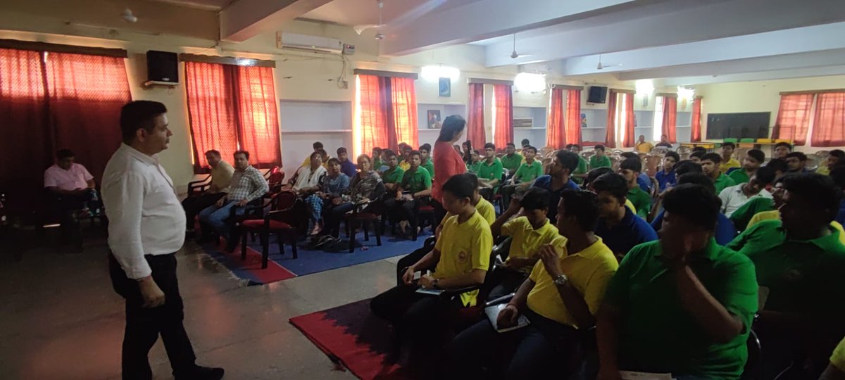 BIRLASCHOOL1901's tweet photo. #BeyoundAcademics
Birla School, Pilani, in its pursuit to enrich their students and imbibe in them #entrepreneurial #skills conducted an internship orientation for the students in collaboration with #StartupYou on July 20, 2023.
#Birlaschoolpilani #BHS #Residentialschool https://t.co/Dt3bikQuxv