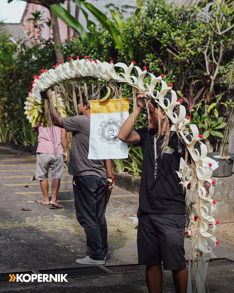 thekopernik's tweet photo. Rahajeng Galungan lan Kuningan🙏

Wishing our Balinese friends and families a happy Galungan and Kuningan day. May your days filled with blessings and happiness.

#Kopernik #FindingWhatWorks #Galungan #Kuningan #Balinese #BalineseCulture #Bali https://t.co/1dB75HrNIz