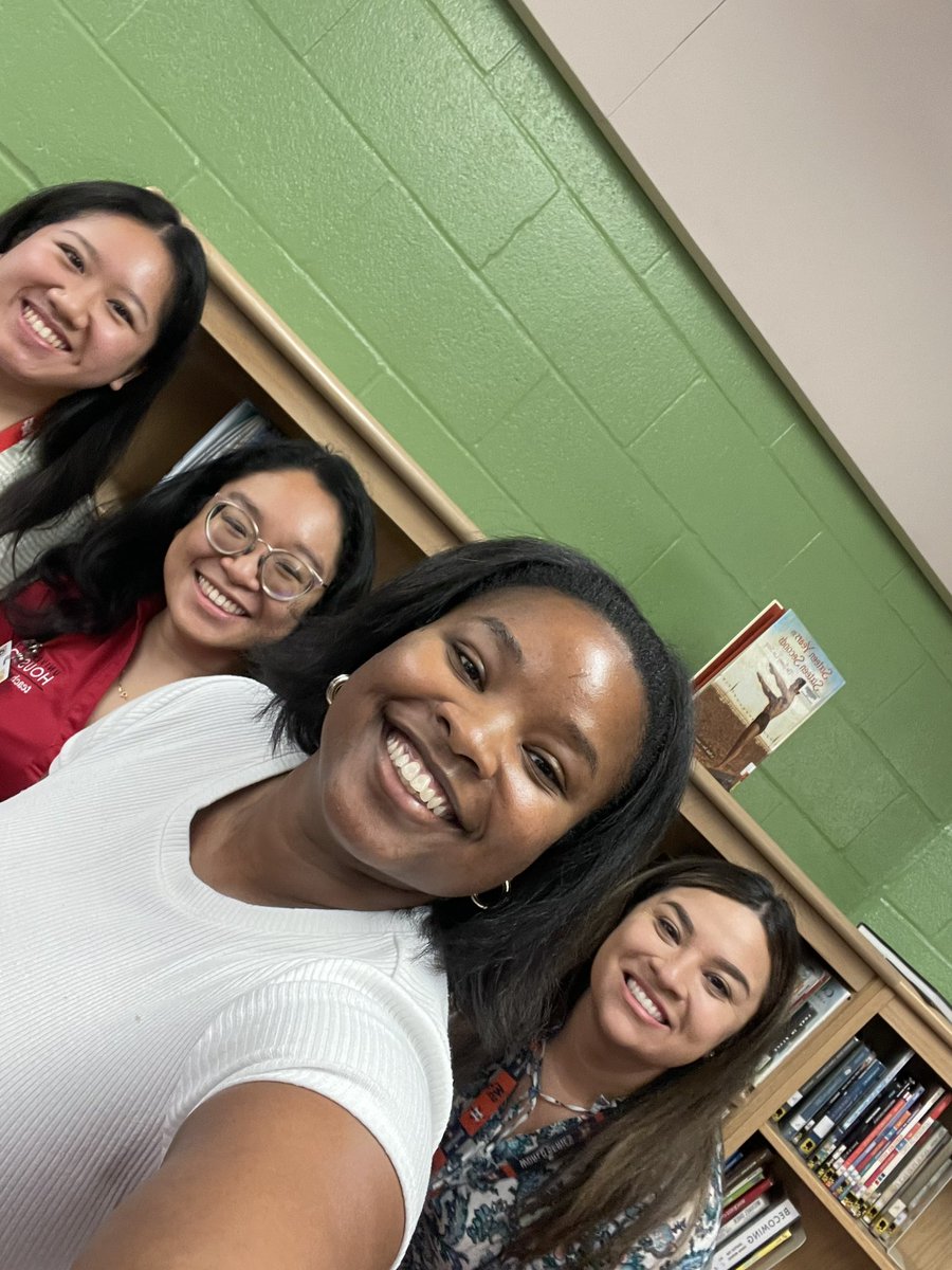 NorthbrookMS's tweet photo. Soooooo excited about our NEWEST Knight family members!!! Here are a few pics from our "See Your 'Selfie' (as a NMS Knight) Scavenger Hunt! Teams N, M, &amp; S did NOT disappoint! https://t.co/Q1cYvjWgkm
