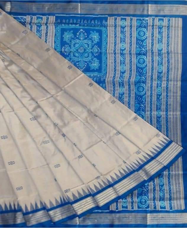SJVatsal's tweet photo. Ikat #Sambhalpur #Bargarh #Sonepur #Pipali #Jagatsinghpur #Boudh #Odisha #India #IncredibleIndia #Vocal4Local #Vocal4Handmade 
Odisha Ikat is a kind of ikat, a resist dyeing technique. Odisha Ikat dates back to the 12th century.
Read more https://t.co/Mw7OEUfcGt https://t.co/ursxnFeWJR