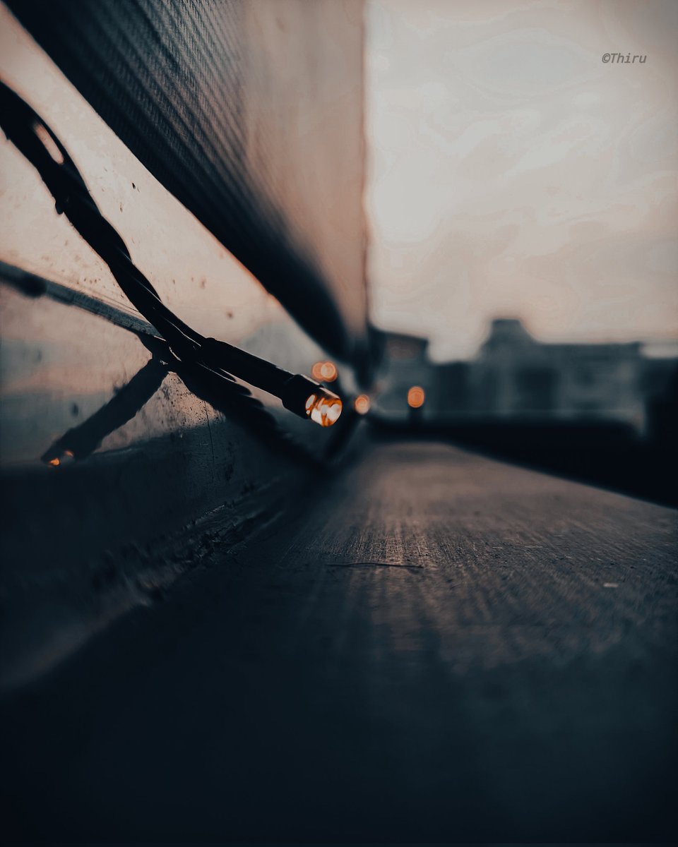 tirupal_cherry's tweet photo. 1. Street photography
2. Night mode
3. Long-exposure photography
4. Bokeh photography
5. Long-exposure photography ( neon trail mode )
#streetphotography
#nightsky #astrophotography #moon #sky #picoftheday #stars #love #shots #city
#tpal #thiru https://t.co/qzEgFJsDKR