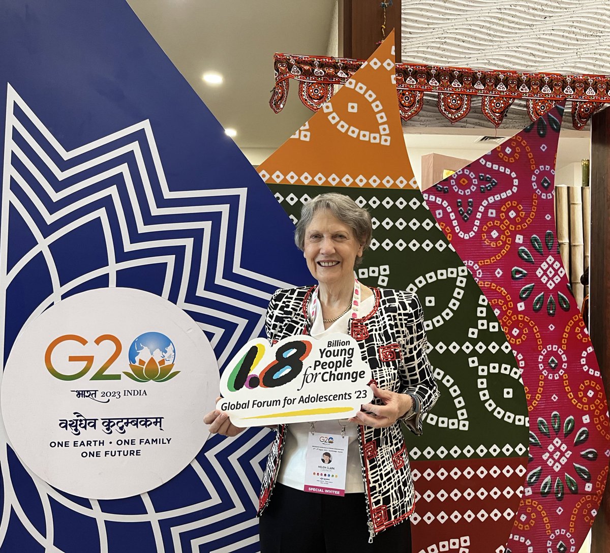bhavyadn03's tweet image. This ☀️ in Gandhinagar - @PMNCH Board Chair @HelenClarkNZ at the #W20 Interministerial Conference on Women’s Empowerment. Women &amp;amp; girls are critical to achieve the #SDGs - their well-being contributes to the well-being of the 🌍. 
#womenleddevelopment #1point8 @MinistryWCD
