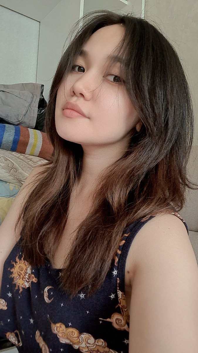 Наконец-то подстриглась ✨️

И всего за 1000 🥹
