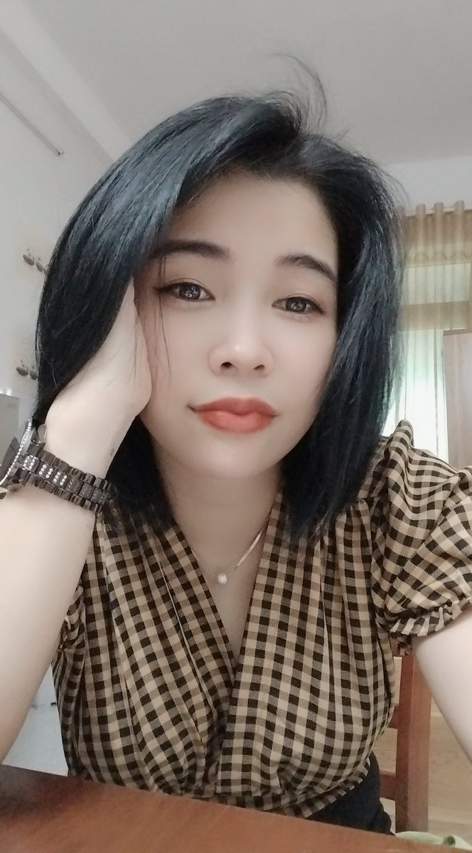 GaiTran10's tweet image. Ôi trả lại nguyên hình cho chị🤭CHỊ  CHƯA MUỐN GIÀ SỚM VẬY ĐÂY honey😍💜 
🙆Nhưng cũng cảm ơn Người con trai đến từ sao hỏa🤪Luôn cho chị nhiều bức hình đẹp
#Modelsforpi 
#pinetwork 
#pinode