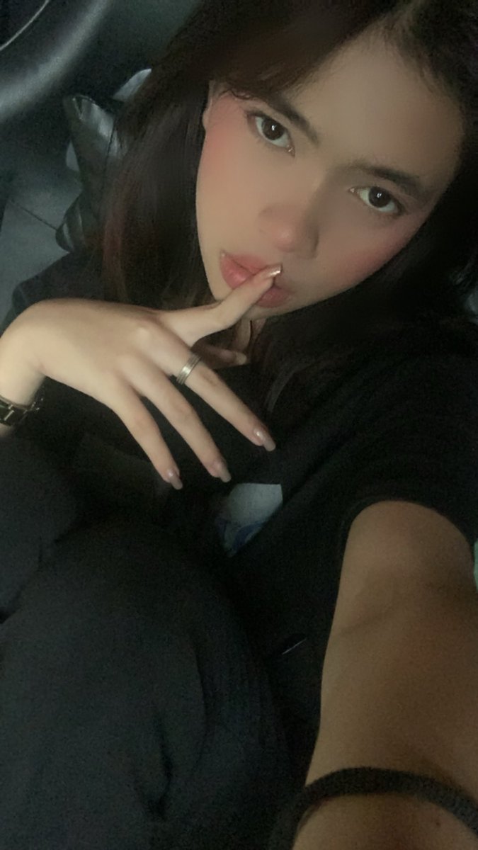 hideandzec's tweet photo. si nena ay bata pa ang sabi nya ay uhm ah uhmm ah ah https://t.co/ubKjYAhgot