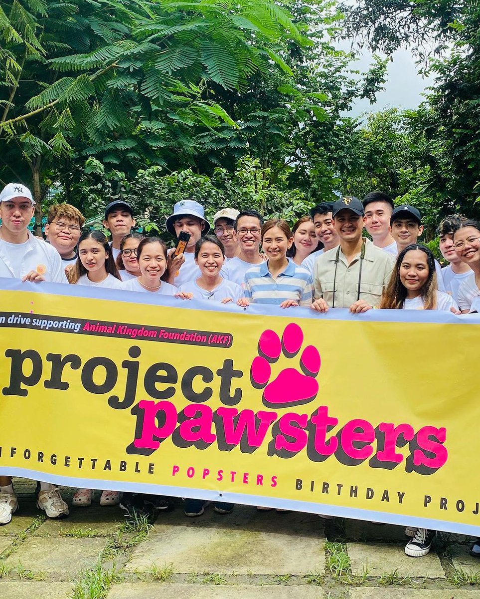 inquirerdotnet's tweet photo. ‘THAT’S HOW TO PROPERLY USE INFLUENCE’ 👏

LOOK: Sarah Geronimo had a late birthday celebration with her husband, Matteo Guidicelli, and fans at the Animal Kingdom Foundation Rescue and Rehabilitation Center in Capas, Tarlac. | 📷: AFK/Instagram https://t.co/OJP2ufiUgP