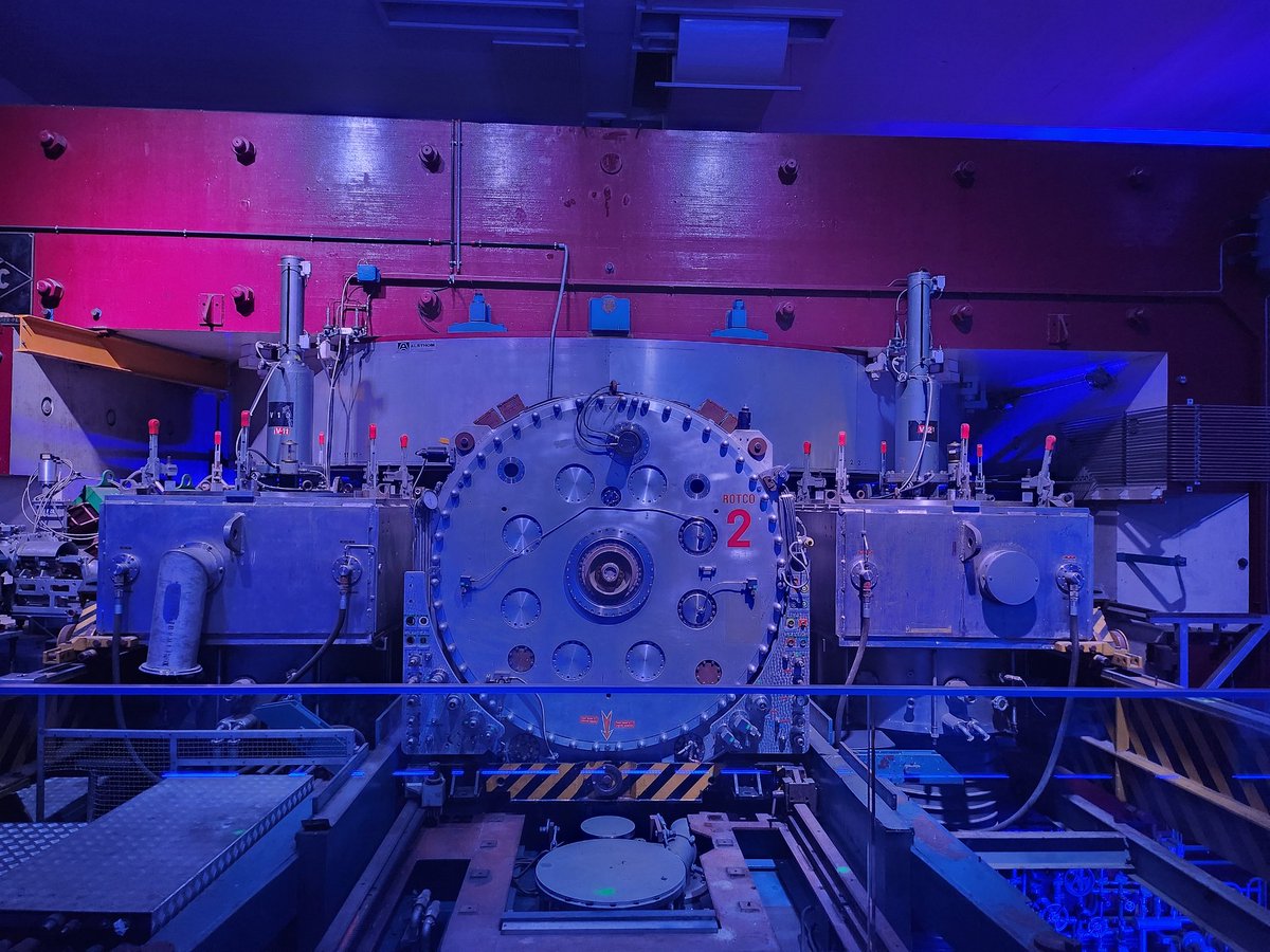 CarlyOakley01's tweet image. Having an incredible time at CERN in Switzerland with some really lovely people courtesy of @ogdentrust #stilllearning #scienceforeveryone @CERN