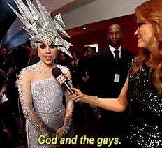 Arthur_Gaga's tweet photo. I always remember this interview with admiration, Lady Gaga gave a clear answer to the journalist https://t.co/NfgMa7g0Pn