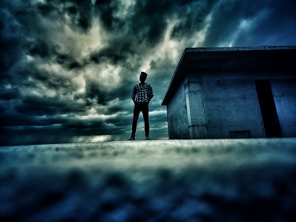 AbdullahSucre's tweet photo. আমি মানে অন্যকেউ কিংবা প্রতিবিম্ব🖤 https://t.co/YrTzOl61n9