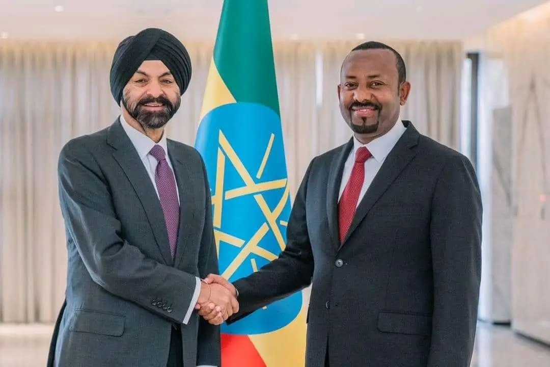 HusseinAbrahim6's tweet photo. መረጃTV ላይ ያሉ ፅንፈኞች የጀግናዉን ስራ ተመልከቱ! https://t.co/TkbJVfukmv