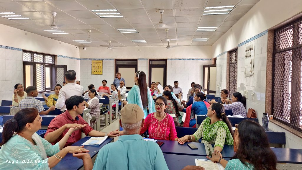 karshan01's tweet image. 🌟 Joining forces for a co-learning session! 🧠🚀 Embracing the power of collaboration and curiosity, we&apos;ll explore new ideas and expand our horizons together. Let&apos;s inspire each other to reach greater heights! 🌈📚 #Colearning
#tdc_co_leariningsession