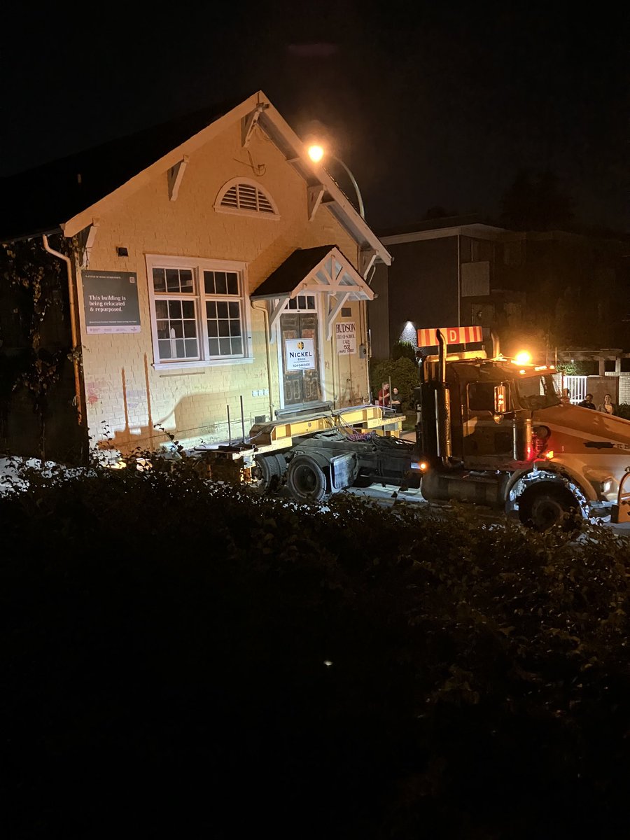 Well you don’t see this every night as ⁦<a href="/nickelbros/">Nickel Bros</a>⁩ take the Hudson one room schoolhouse up Cornwall.