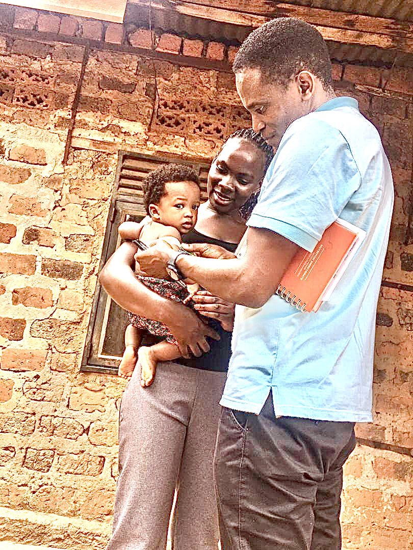 stjamesug's tweet photo. #Team conducting home visits on one of the identified malnurished clients  for monitoring of improvement. #childfund #Nutrition #HealthyFood #Ministryofhealthuganda #careuganda https://t.co/XE8nAt5aA5