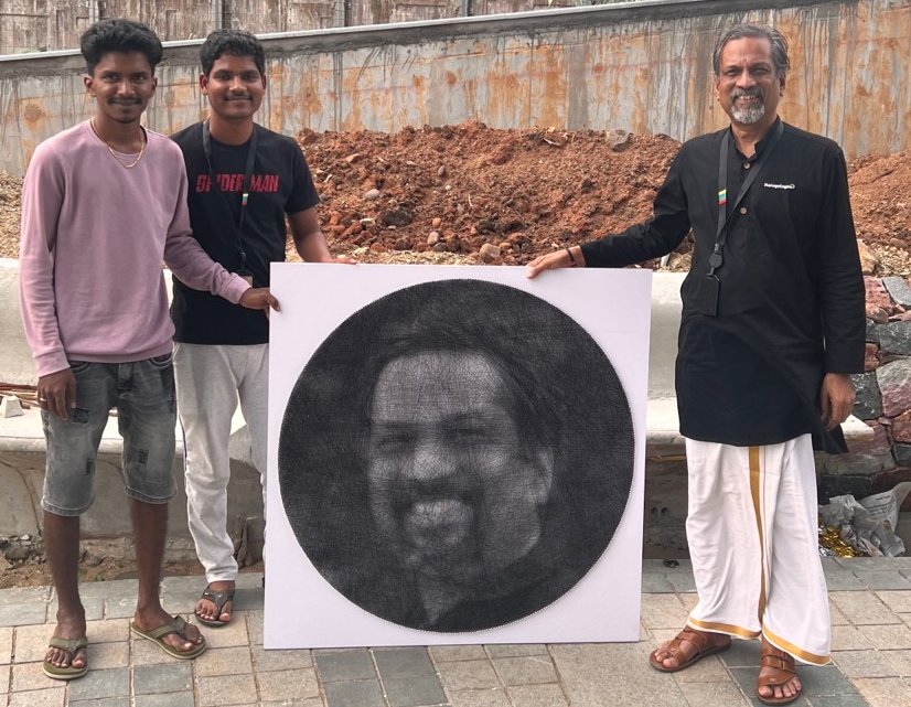 Our CEO,  Sridhar Vembu (<a href="/svembu/">Sridhar Vembu</a>), has one rule of thumb about gifts and plaudits. "Never praise your manager in public"! But, we got him to make an exception for this beautiful expression of pure creativity from two of our #alumni,  Abinash and Senthamizhselvan.
#zohoschools