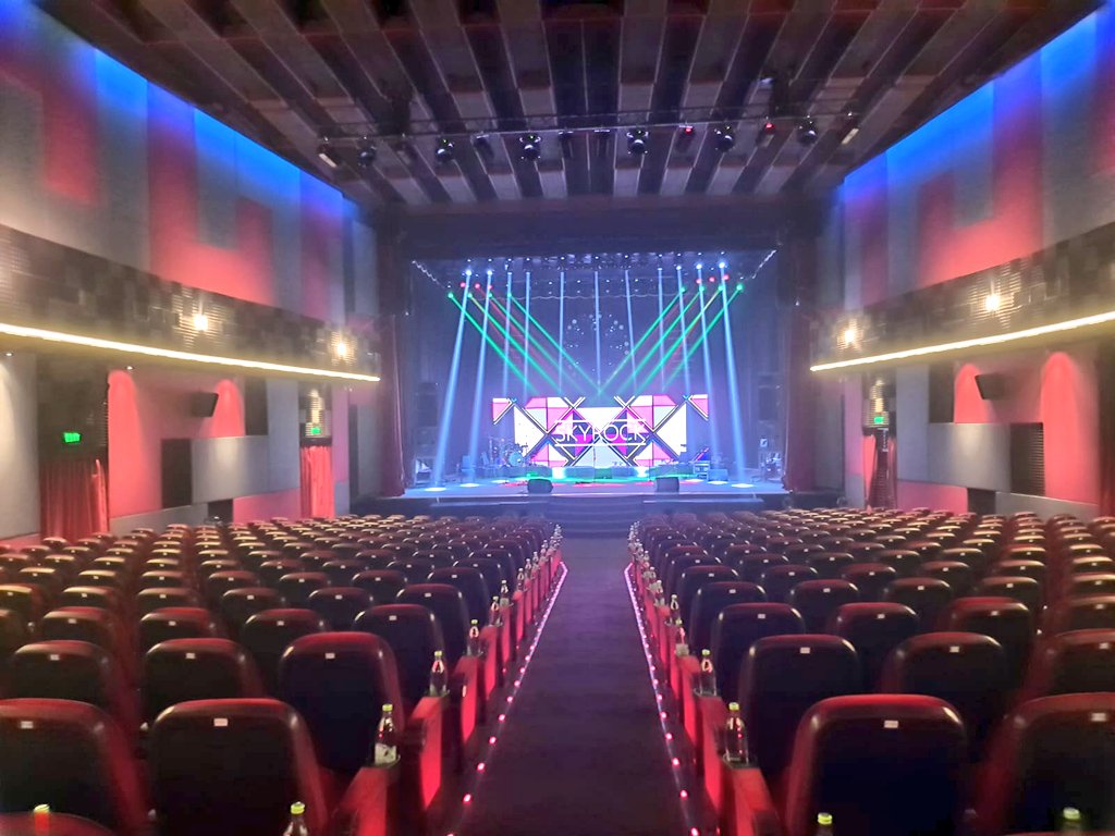 HCIMaldives's tweet image. An achievement to cherish!!

Glad to see #Olympus Male', renovated under Indian 🇮🇳 #HICDP grant assistance, is providing space for #artists &amp;amp; performers to hone their skills and showcase talent  plus film screenings and entertainment shows. 

🇮🇳🤝🇲🇻 #PartnersinProgress

@MoACHmv