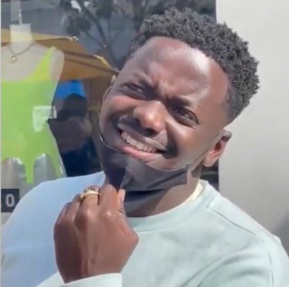 nqobile_que's tweet photo. @Justwat27715974 You're THIS angry at 6AM????? https://t.co/bIAsj2GKe9
