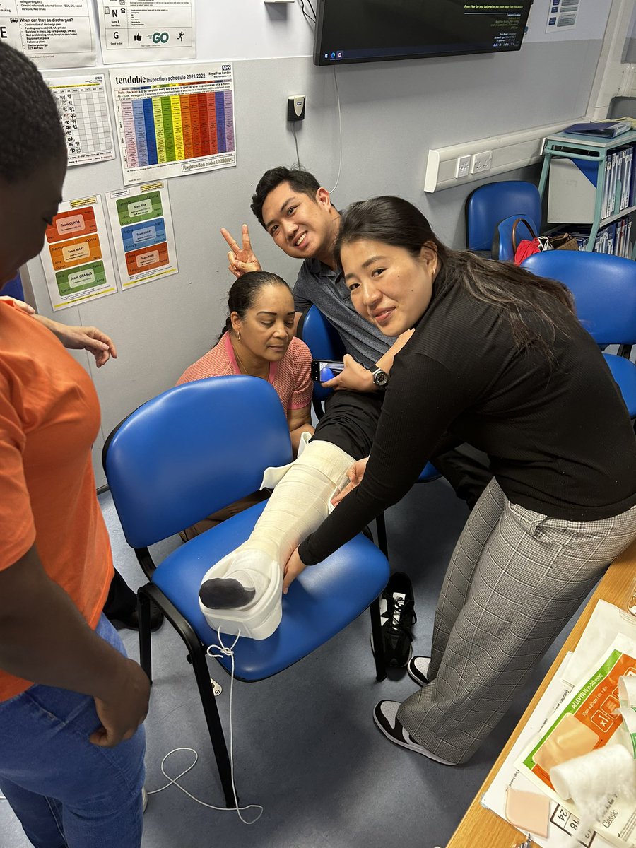 nursescorneruk1's tweet photo. 7East Trauma and orthopedic in-house training day. Thanks to everyone who made this happen .
From safeguarding ,palliative care ,infection control ,discharge ,governance team ,tissue viability,orthopedic CNS Who also taught us about skin traction skin traction @RoyalFreeNHS https://t.co/19ogS35PHZ