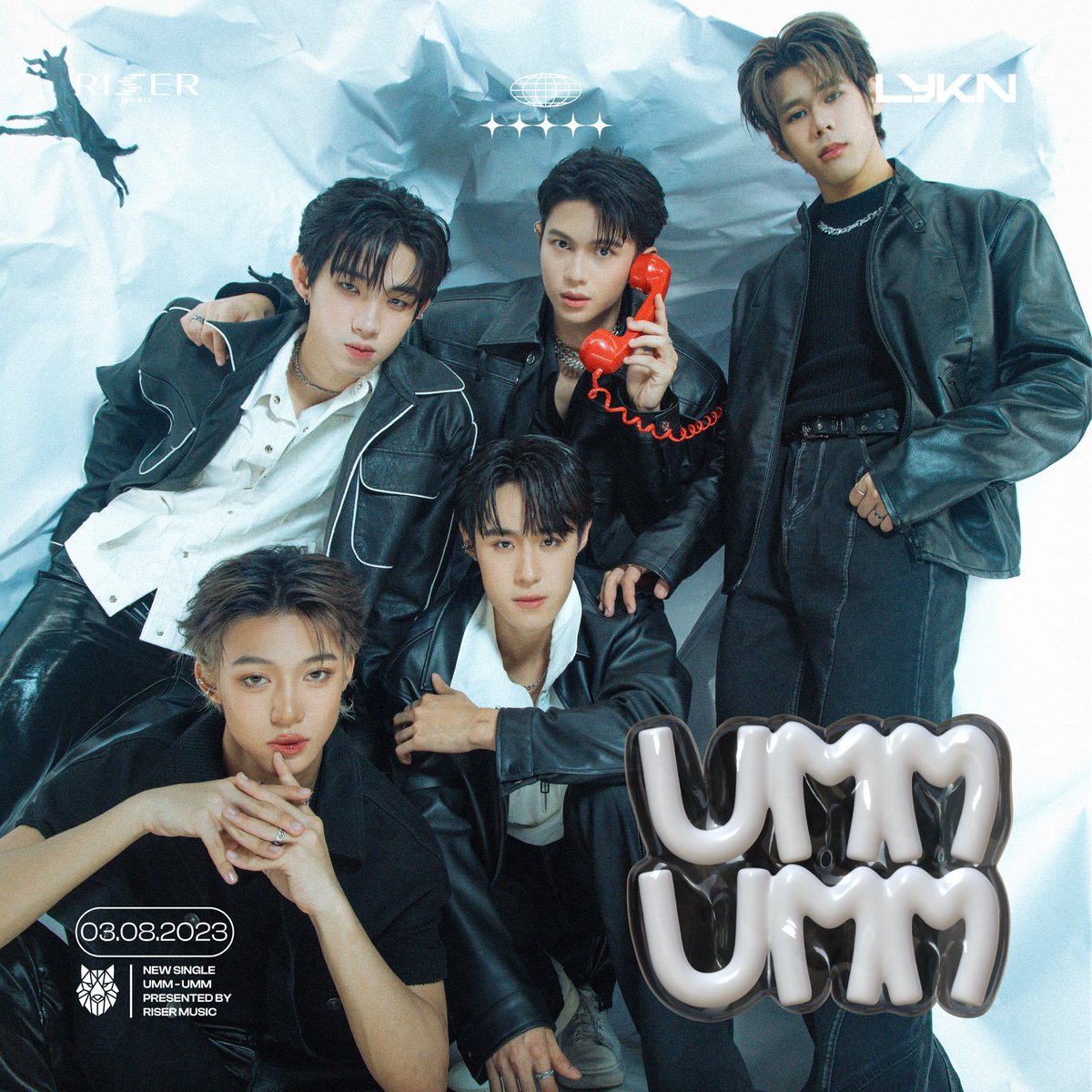 mukie1403's tweet photo. 3โปส หล่อเว่อหมด 
#UMMUMMLYKN 
#LUKM https://t.co/ZgOj6i9hRY