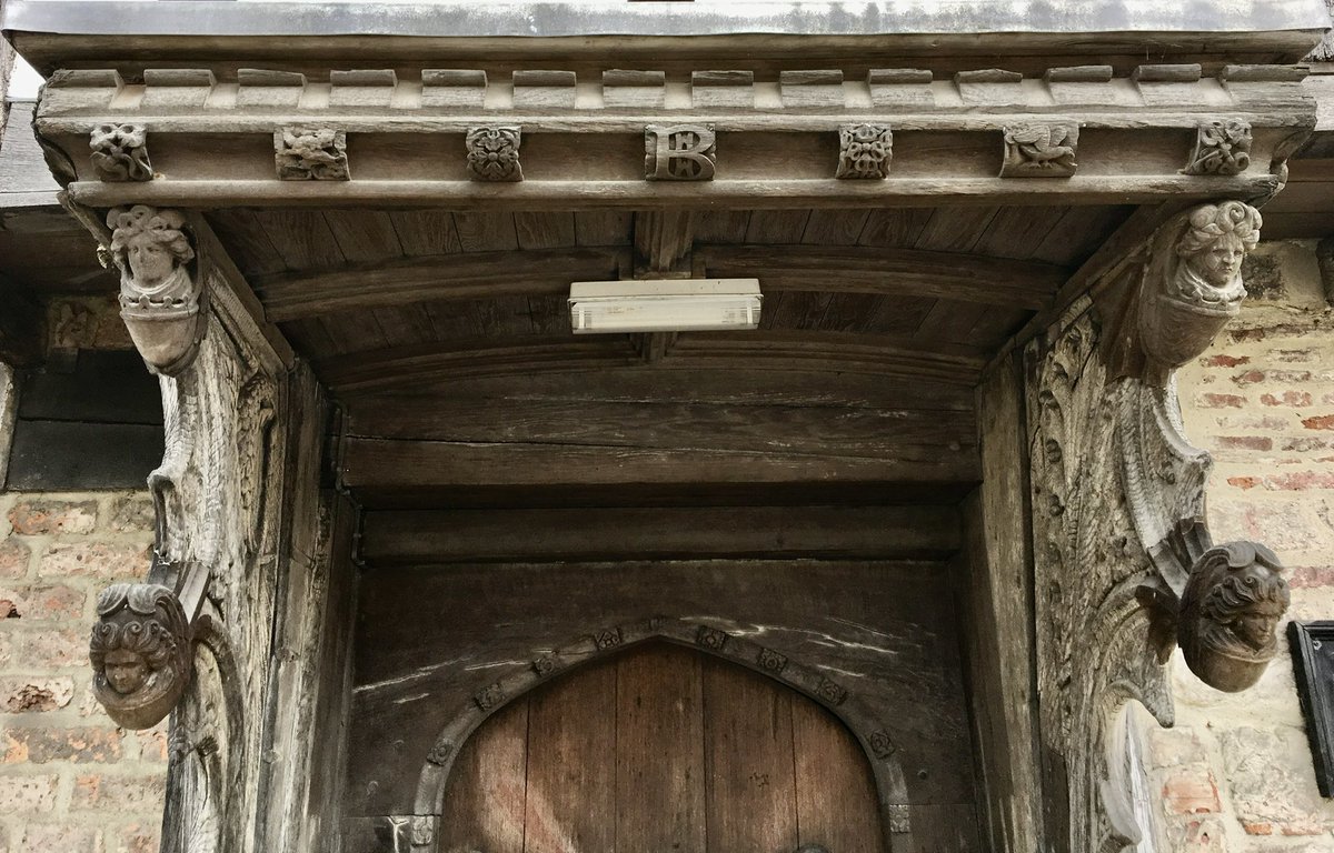 The carved door canopy of Jacobs Well in York. The late medieval building now serves as the parish rooms of the nearby Holy Trinity Priory Church, Micklegate. #Woodensday 📷 My own.