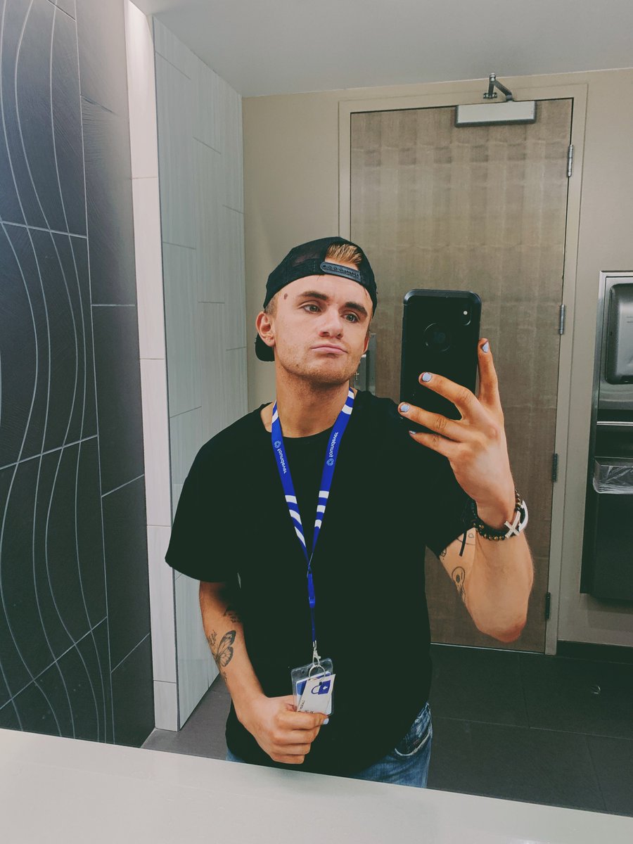 huntergillman_'s tweet photo. https://t.co/e3klBLcUGy