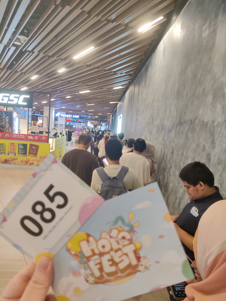 electronicfly's tweet image. Finally here at #hoyofest Malaysia!