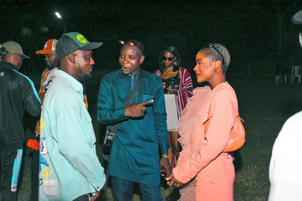 iam_venzan's tweet photo. Best part of my Job is the leisure and my ability to connect and network CREATIVES 
I always Reintroduce the people I am introduced to 
Maybe that's why @Mr_idonShow 
call me STRATEGIST 
#AbujaTwitterCommunity
#Strategist
cc:@IceblueMusic 
@musicherds 
@kayyswaggz 
@_zeddie_ https://t.co/5YRsqzkfIk