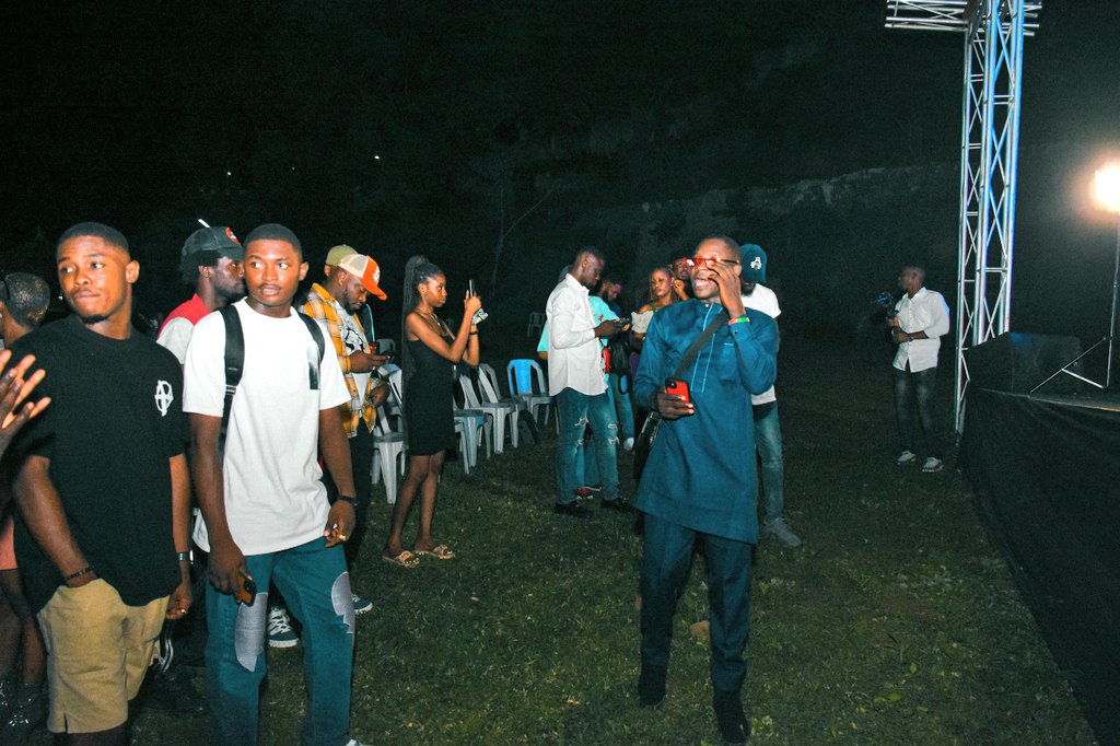 iam_venzan's tweet photo. Best part of my Job is the leisure and my ability to connect and network CREATIVES 
I always Reintroduce the people I am introduced to 
Maybe that's why @Mr_idonShow 
call me STRATEGIST 
#AbujaTwitterCommunity
#Strategist
cc:@IceblueMusic 
@musicherds 
@kayyswaggz 
@_zeddie_ https://t.co/5YRsqzkfIk