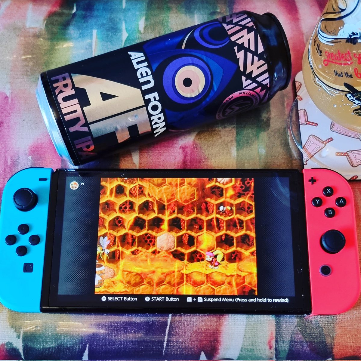 Chrisdrams's tweet photo. During lockdown, lots of people got new hobbies. For me, games &amp; trying great non abv beer were 2 things I got into. This is the very challenging Diddy's Kong Quest &amp; @Williamsbrewery AF IPA. The difficulty level of these games just shoots up, mocking my middle-aged reflexes 🤣 https://t.co/VZwUKMmr0h