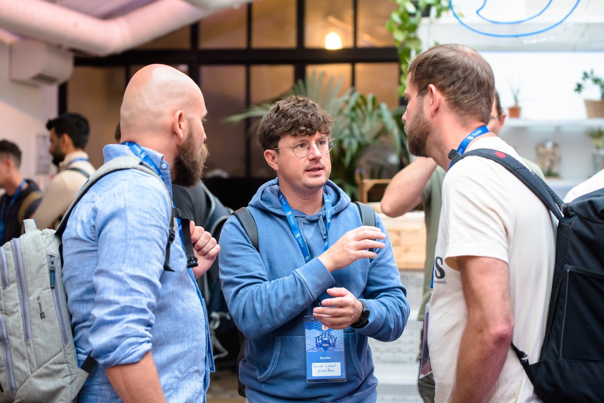reach_haven's tweet photo. #TezDev2023 Throwback Wednesday - discussing DeFi, NFTs and SIWT on #Tezos with @djangobits from @youves_com and @royscheeren. https://t.co/MIvgMSUkTY