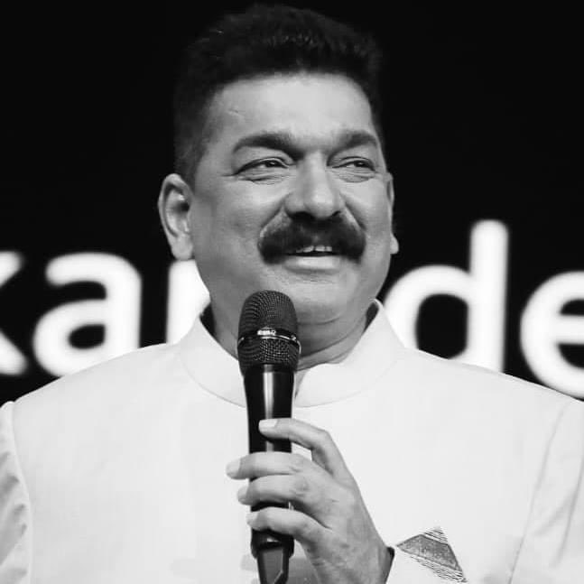 FilmHistoryPic's tweet image. #RIP Nitin Desai passed on today. Celebrated Art Director and production designer, he started as a fourth assistant on the tv series Tamas in 1987 and went on to win 4 national awards. He opened his ND Studio at Karjat in 2005.

Lagaan, Parinda, Jodha Akbar, Devdas and many more.