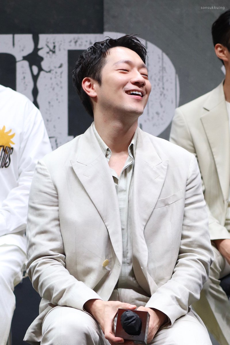 sskhappy0207's tweet photo. 서꾸의 이 무해한 웃음ᆢ힐링된다♡ https://t.co/dW6PrPDmrg